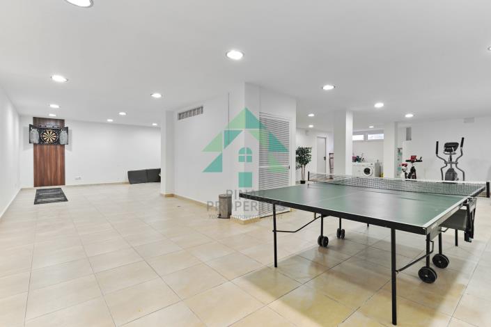 Image No.45-6 Bed Villa / Detached for sale