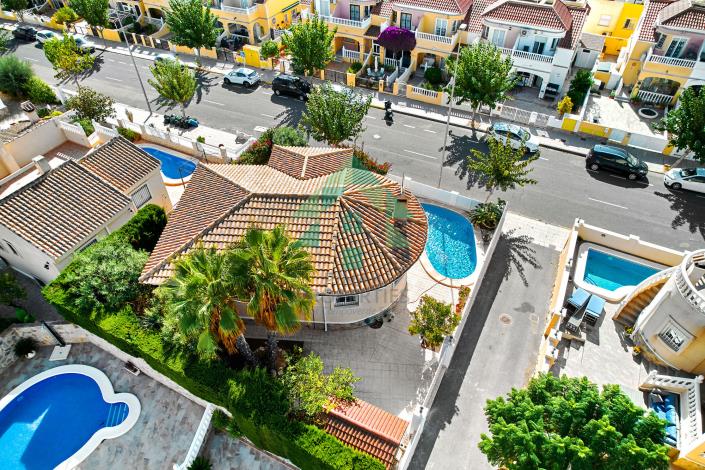 Image No.47-2 Bed Villa / Detached for sale