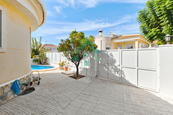 Image No.34-2 Bed Villa / Detached for sale