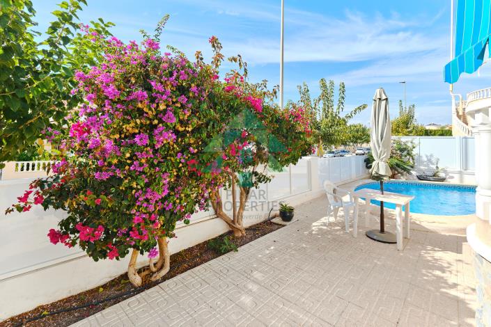 Image No.35-2 Bed Villa / Detached for sale