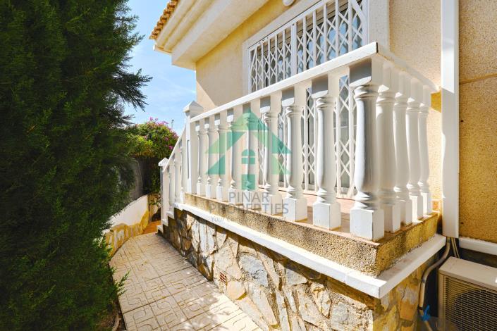 Image No.28-2 Bed Villa / Detached for sale