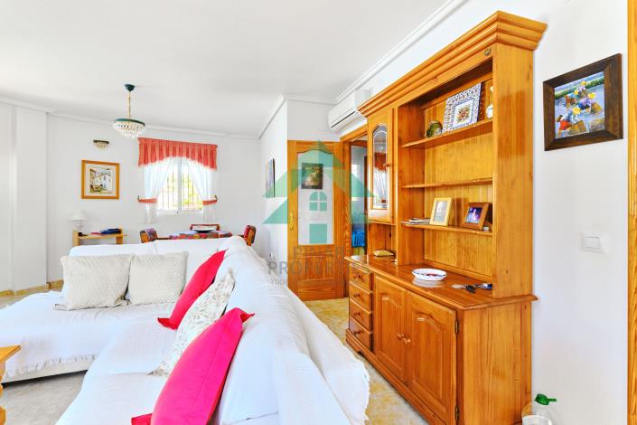 Image No.5-2 Bed Villa / Detached for sale