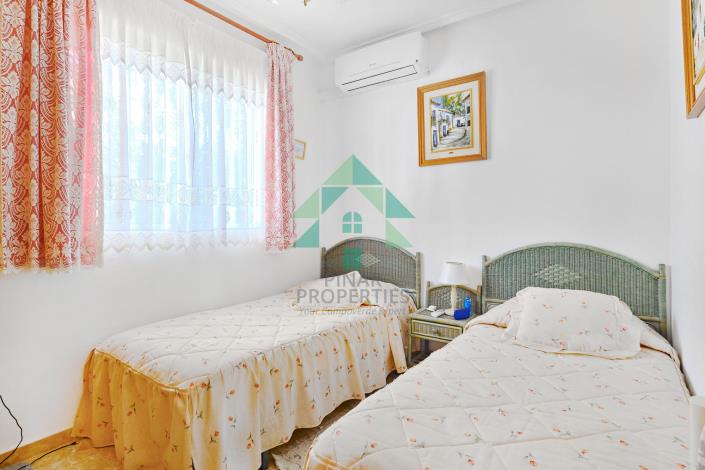 Image No.17-2 Bed Villa / Detached for sale