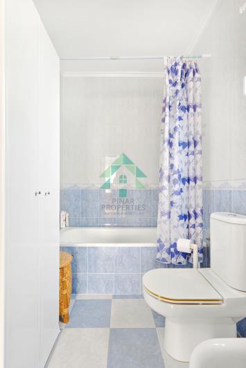 Image No.24-2 Bed Villa / Detached for sale