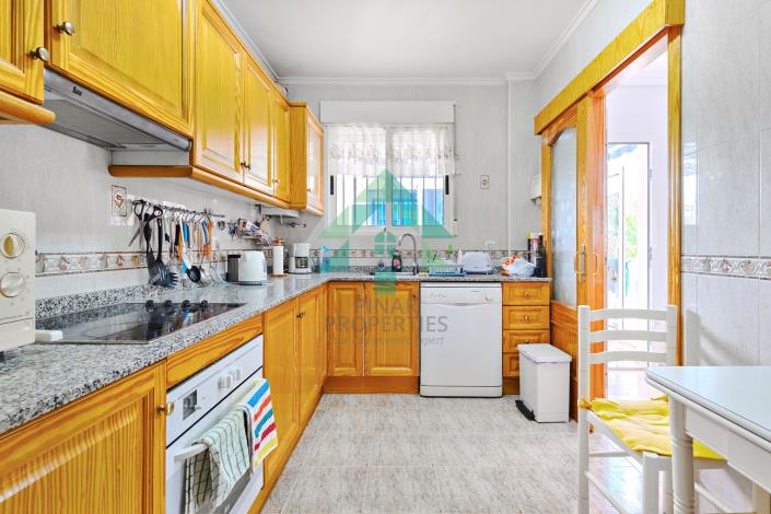 Image No.12-2 Bed Villa / Detached for sale