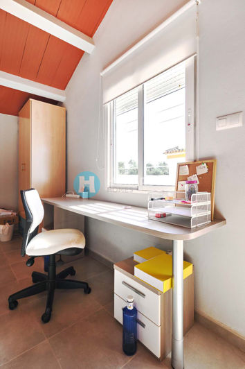 Image No.48-4 Bed Semi-Detached for sale