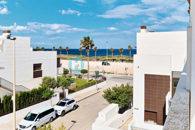 130254apartmentforsaleinhiguericasbeach080525