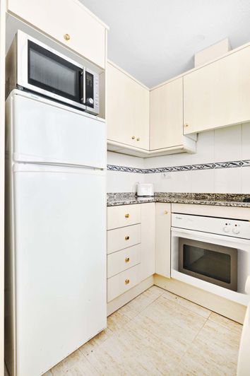 Image No.10-3 Bed Townhouse for sale