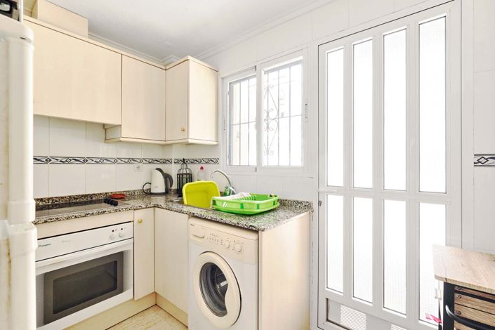 Image No.11-3 Bed Townhouse for sale