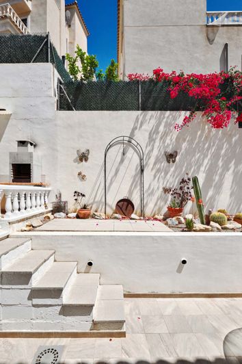 Image No.14-3 Bed Townhouse for sale