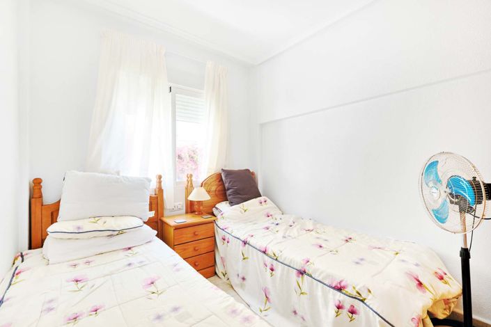 Image No.18-3 Bed Townhouse for sale