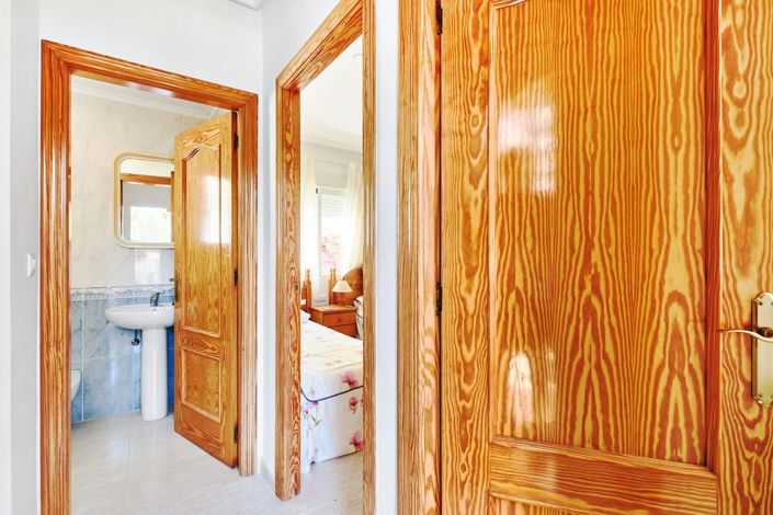 Image No.27-3 Bed Townhouse for sale