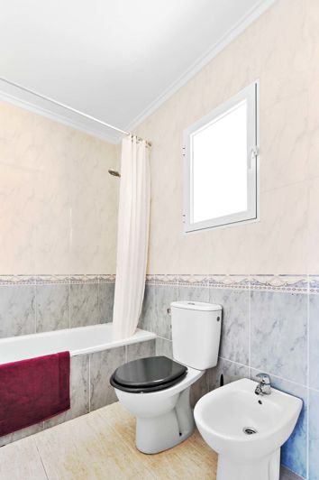 Image No.29-3 Bed Townhouse for sale