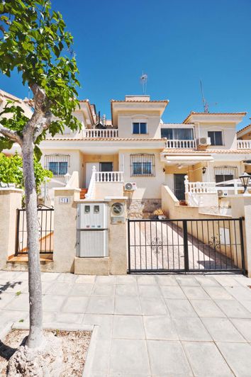 Image No.43-3 Bed Townhouse for sale