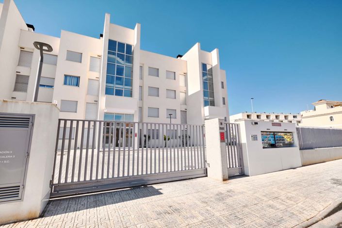 Image No.51-2 Bed Apartment for sale