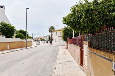 1433984bedtownhouseintorredelahoradada1206251