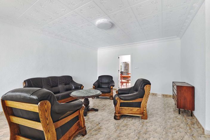 Image No.31-6 Bed Villa for sale