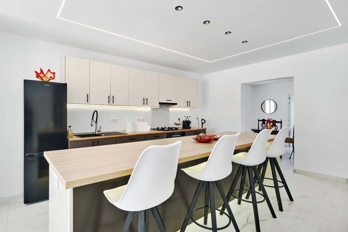 Image No.7-6 Bed Villa for sale