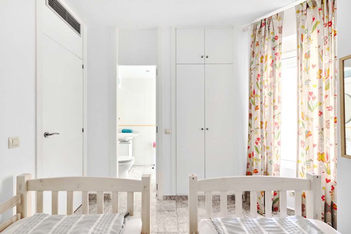 Image No.19-2 Bed Apartment for sale