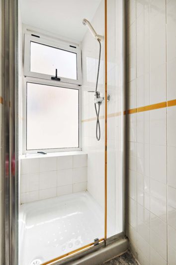 Image No.22-2 Bed Apartment for sale