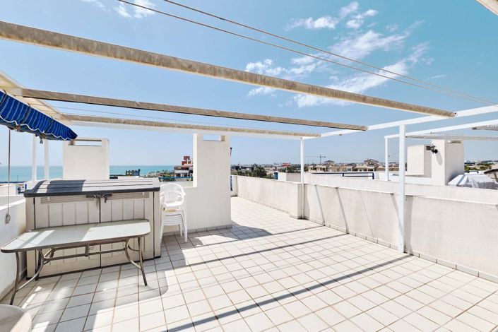 Image No.32-2 Bed Apartment for sale