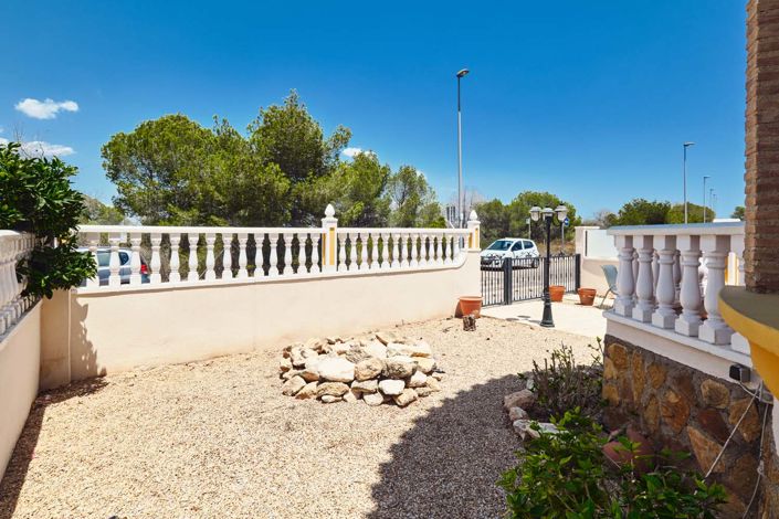 Image No.27-Villa de 2 chambres à vendre à Pinar de Campoverde