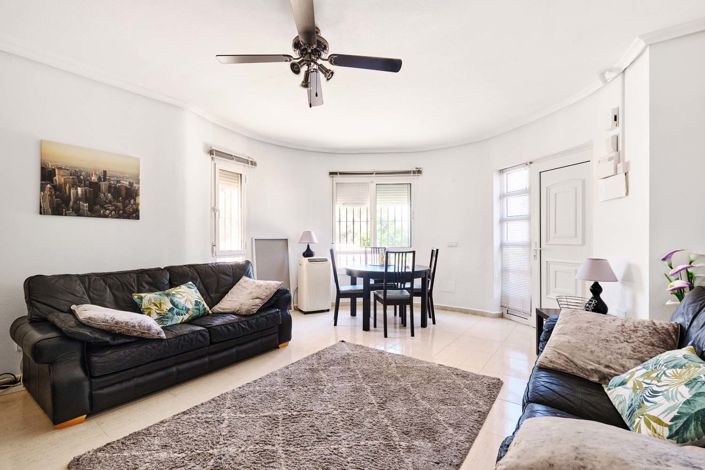 Image No.5-Villa de 2 chambres à vendre à Pinar de Campoverde