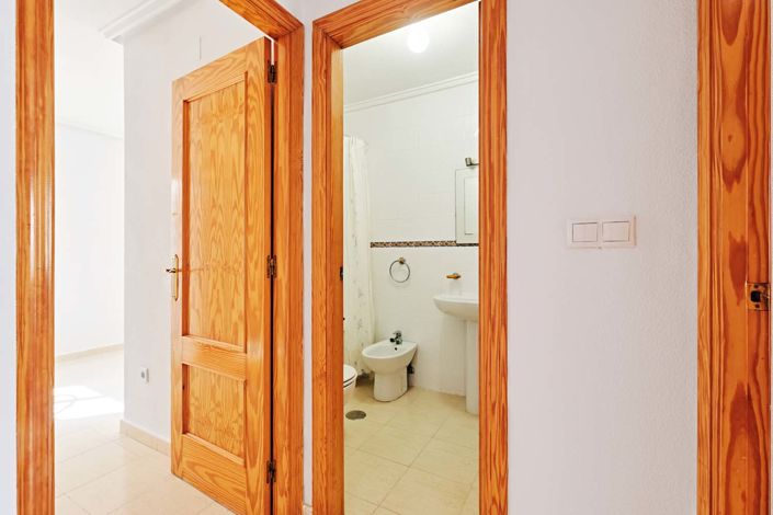 Image No.21-2 Bed Apartment for sale