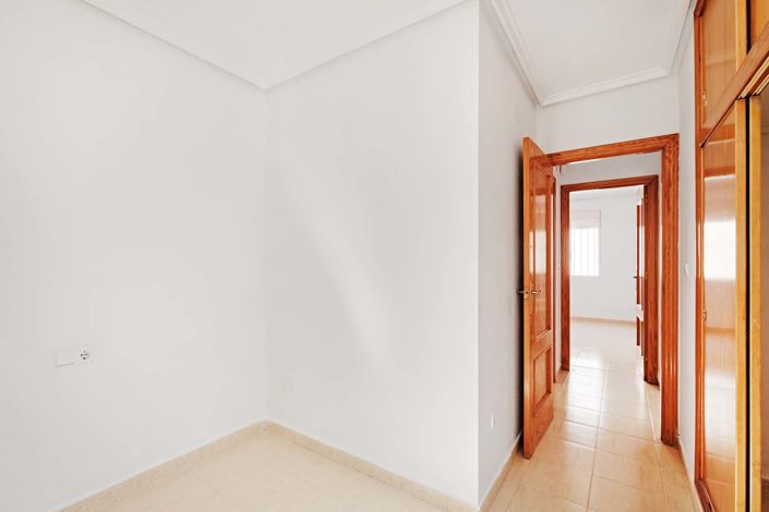 Image No.27-2 Bed Apartment for sale