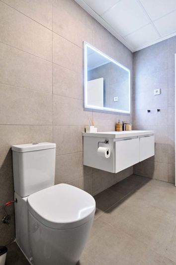 Image No.32-3 Bed Semi-Detached for sale