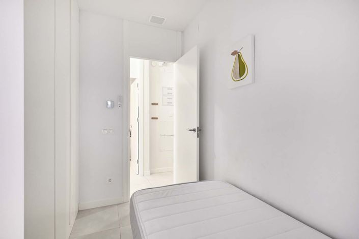 Image No.14-3 Bed Apartment for sale