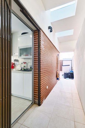 Image No.32-3 Bed Apartment for sale