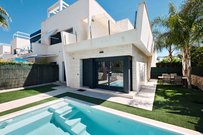 Image No.1-3 Bed Semi-Detached for sale