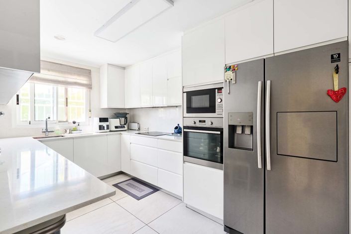 Image No.14-4 Bed Villa for sale