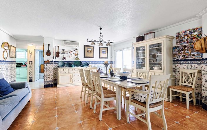 Image No.26-4 Bed Villa for sale