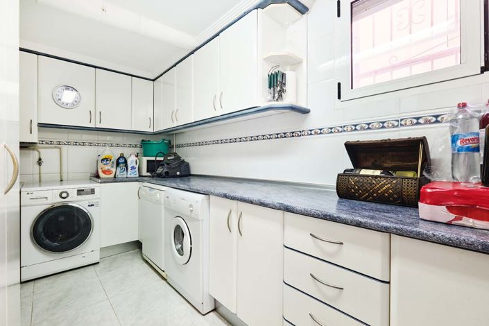 Image No.29-4 Bed Villa for sale