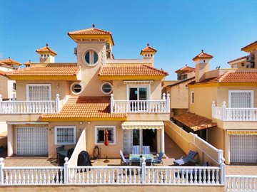162semidetachedvillaforsaleinpinardecampoverd