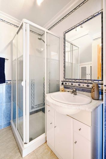 Image No.15-3 Bed Villa for sale