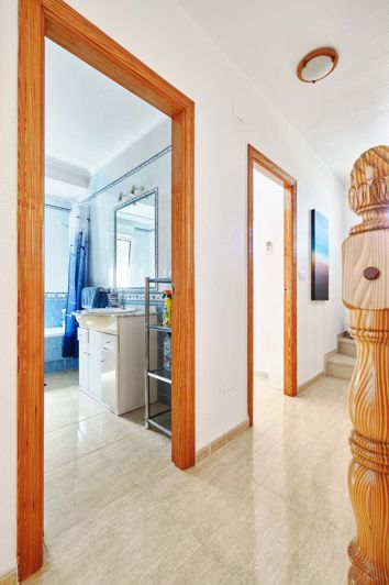 Image No.24-3 Bed Villa for sale