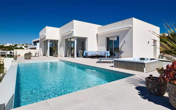 Image No.1-3 Bed Villa for sale
