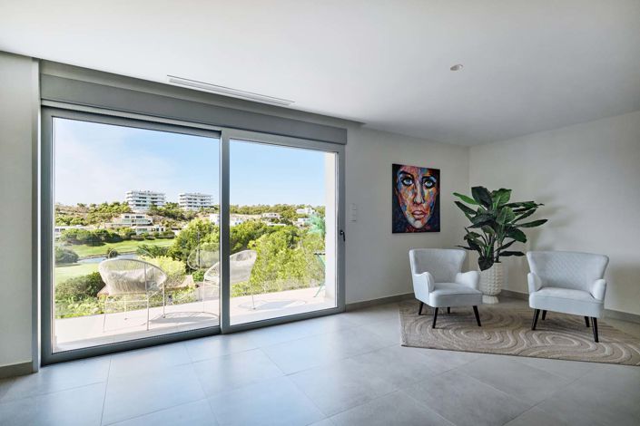 Image No.43-3 Bed Villa for sale