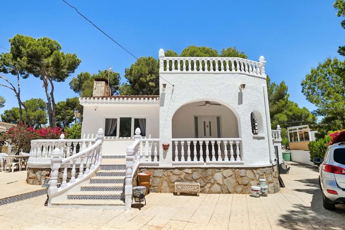 Image No.40-3 Bed Villa for sale