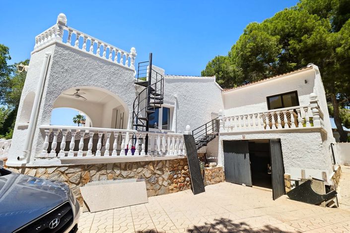 Image No.43-3 Bed Villa for sale