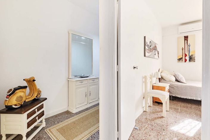 Image No.14-3 Bed Apartment for sale