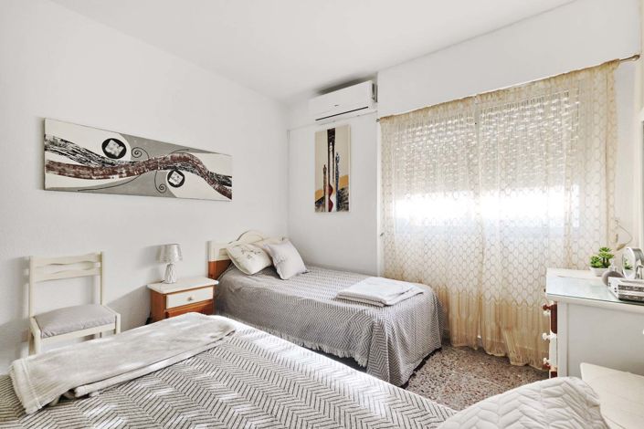 Image No.18-3 Bed Apartment for sale