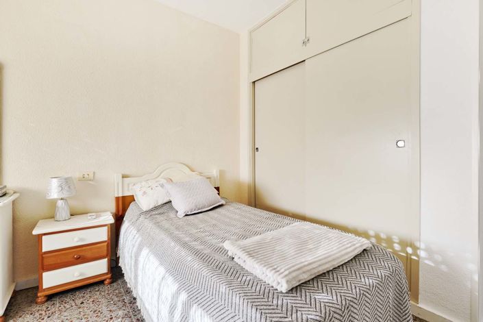 Image No.20-3 Bed Apartment for sale