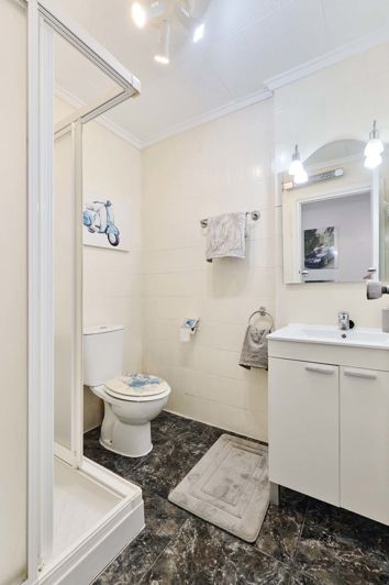 Image No.22-3 Bed Apartment for sale