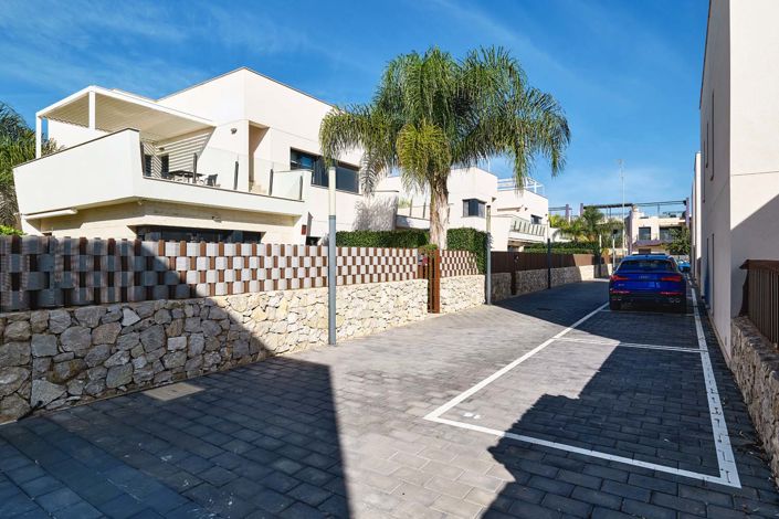 Image No.5-3 Bed Semi-Detached for sale