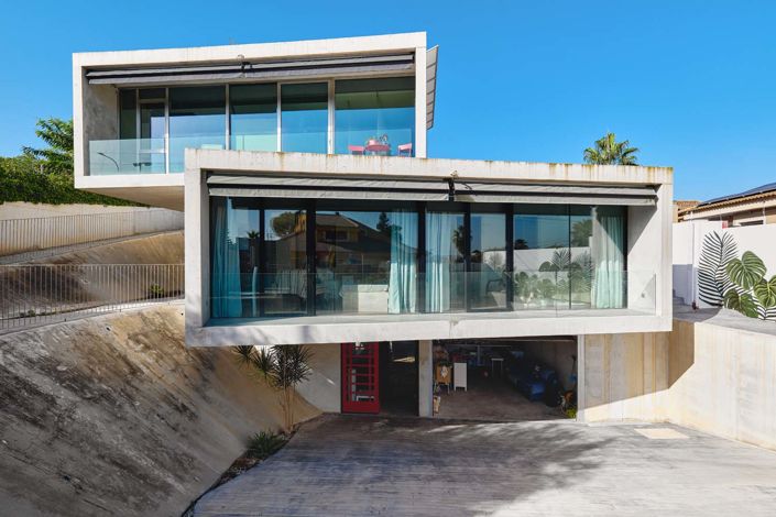 Image No.1-3 Bed Villa for sale