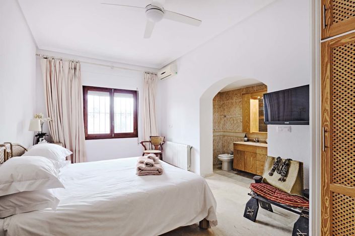 Image No.16-4 Bed Villa for sale